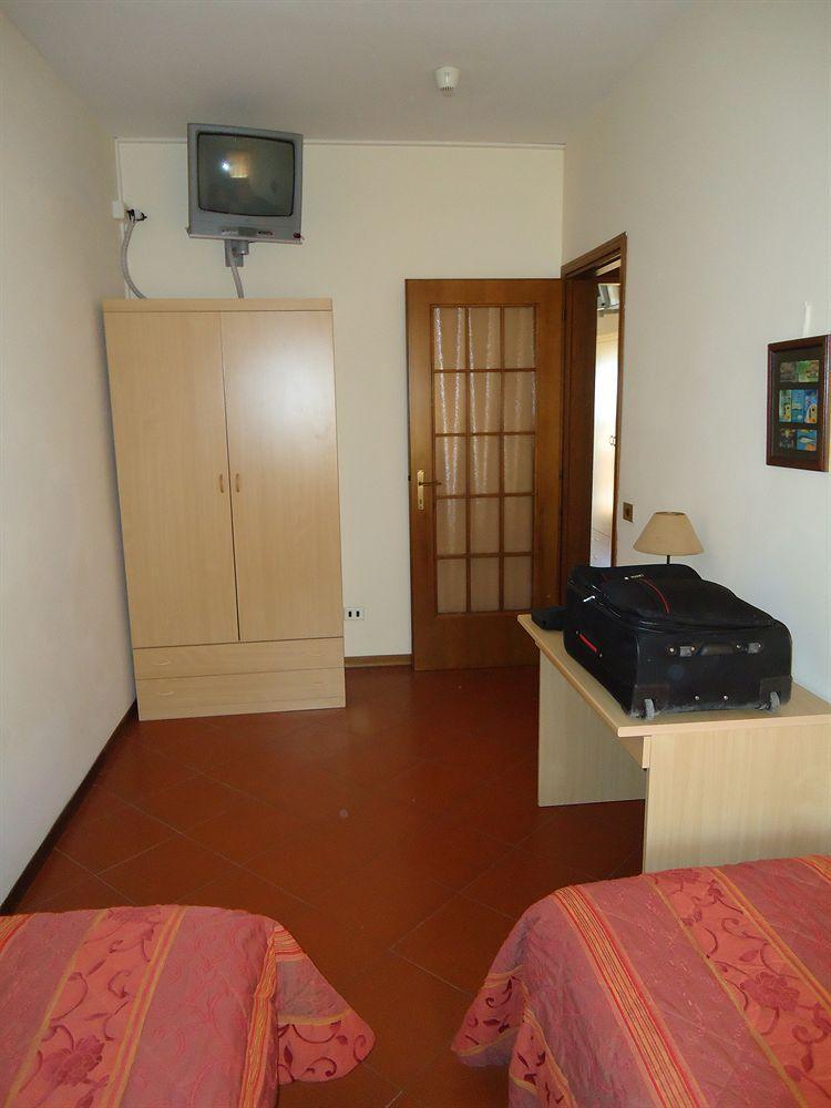 Garni Onda Torri Del Benaco Exterior foto