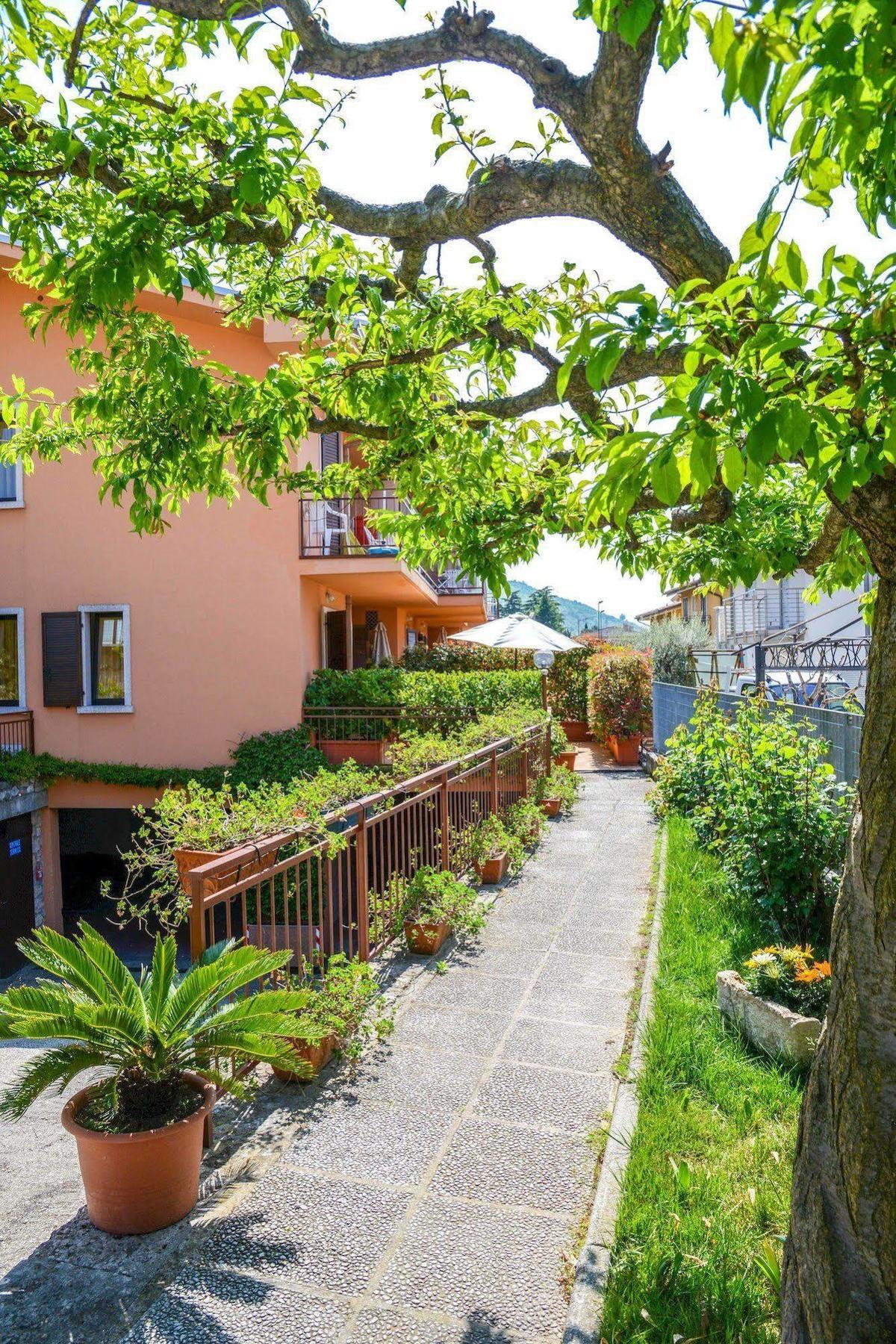 Garni Onda Torri Del Benaco Exterior foto
