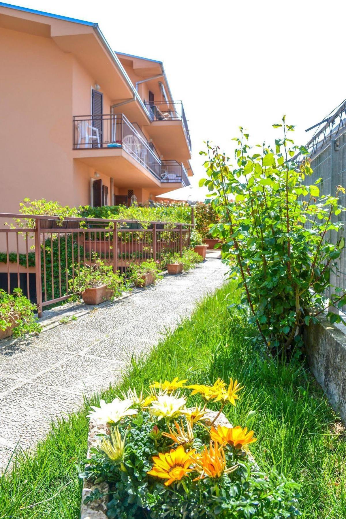 Garni Onda Torri Del Benaco Exterior foto